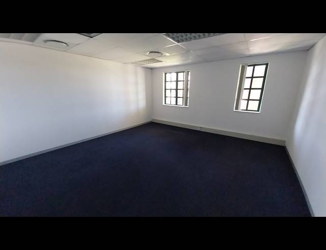 1,029M² OFFICE TO LET IN CLAREMONT